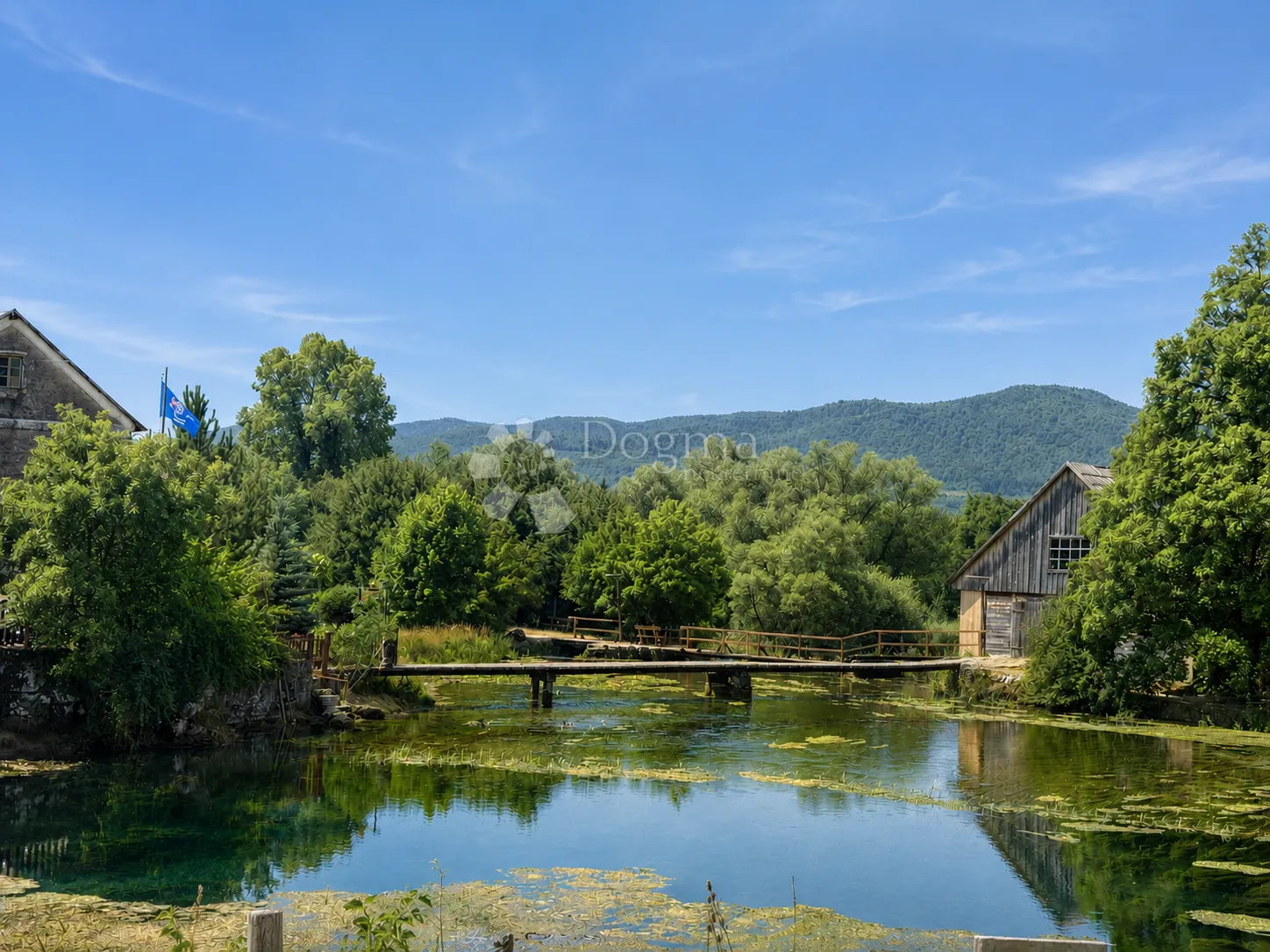 kuća na izvoru gacke – uhodan turistički posao - slika 15