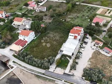 ljubač - 1.red uz more (pješčana plaža) 3034 m² - najam - slika 4