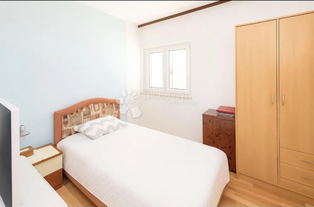 stan+ parking+poslovni prostor, kaštel stari - slika 7