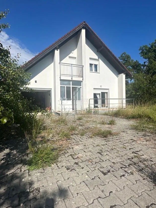 kvalitetna i lijepa kuća na savršenoj lokaciji - slika 30