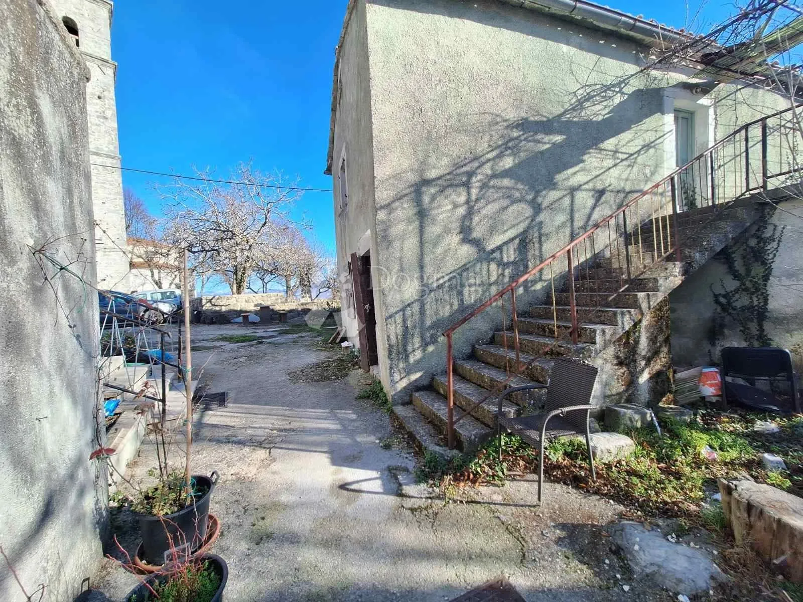 samostojeća kamena kuća za renovaciju s pogledom - slika 3