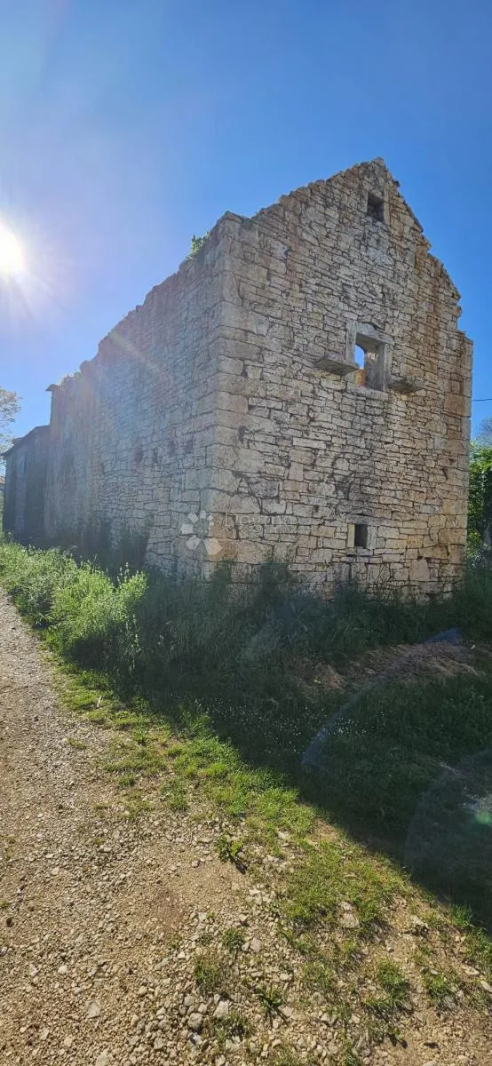 dvije kamene kuće za obnovu - slika 3