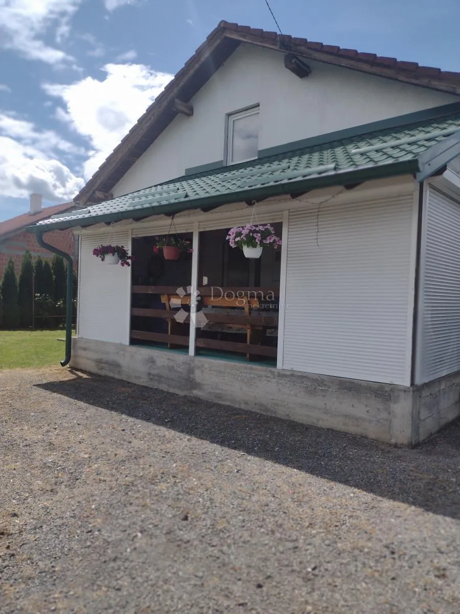 komforna kuća novije gradnje sa imanjem - slika 1