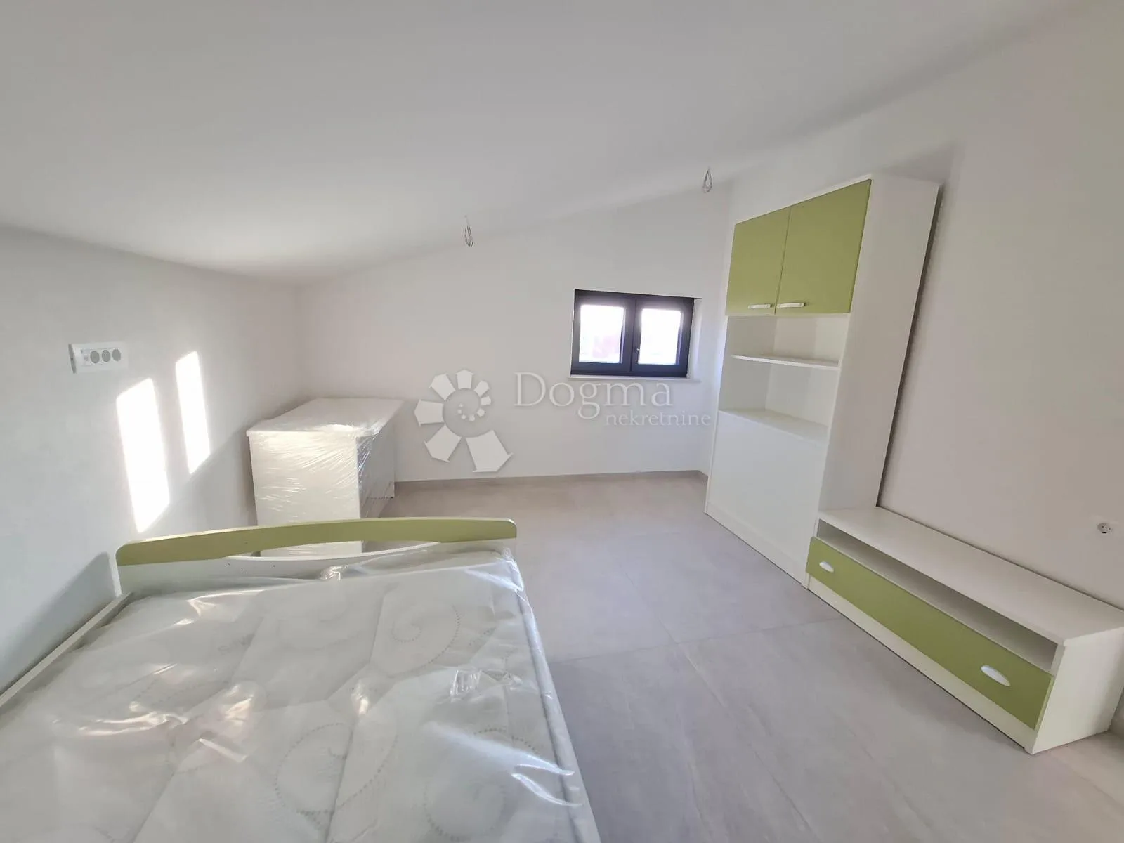 rovinj - dvoetažni stan sa pogledom na more - slika 5