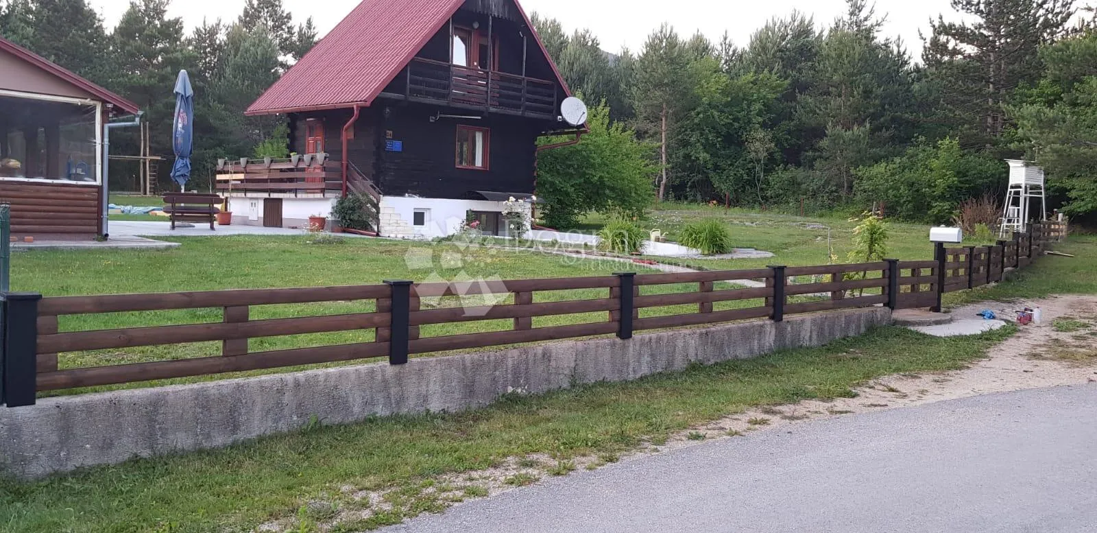 dva imanja u korenici - slika 8