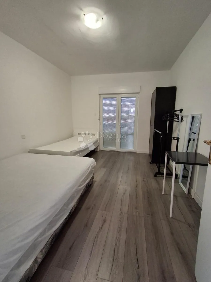 otok rab, lopar, kuća sa 3 apartmana 300 m od mora! - slika 18