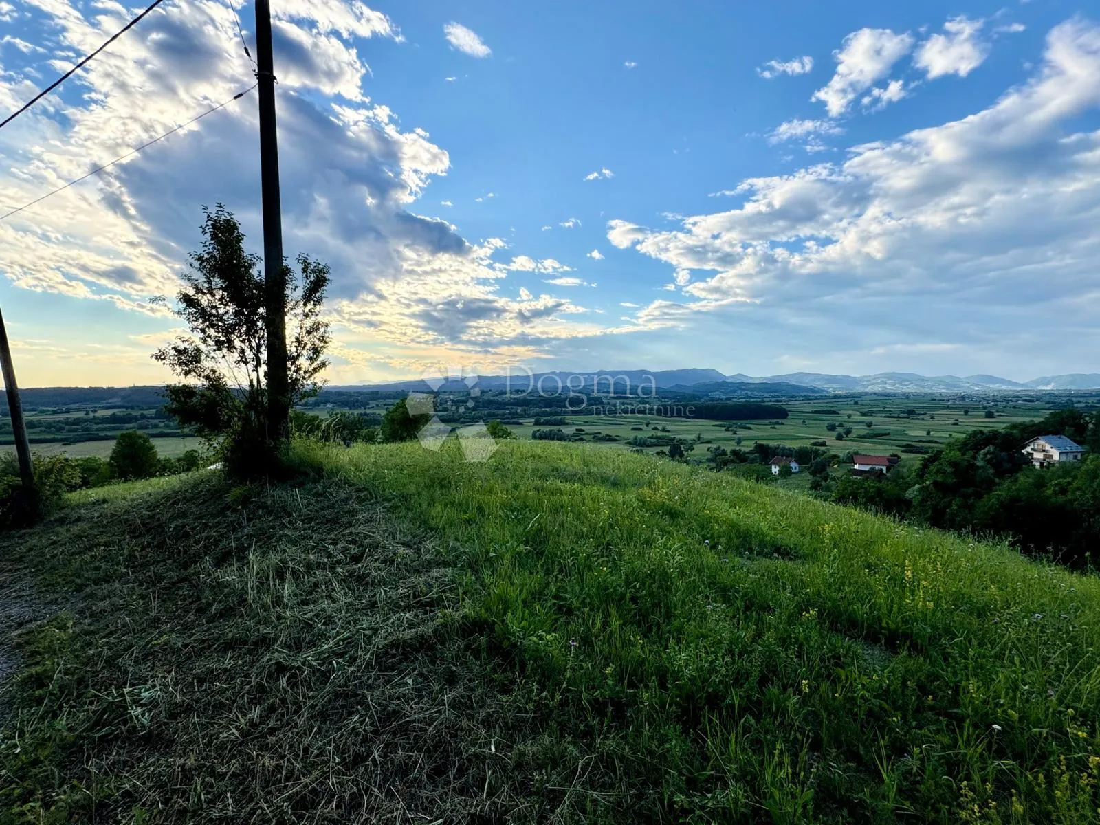 investicijsko imanje s pogledom na dolinu sutle - slika 40