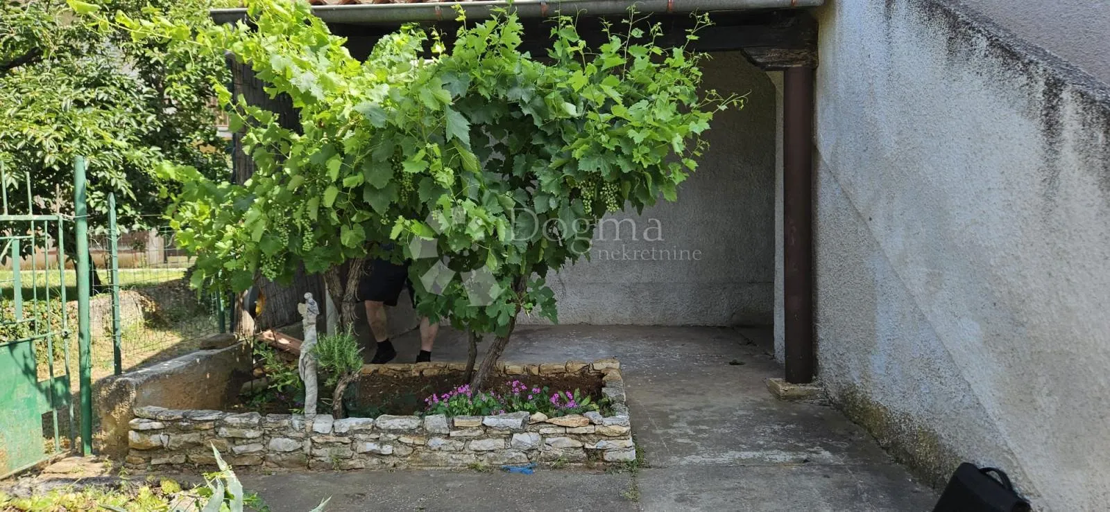 komforna mala kuća od 110m² - slika 32