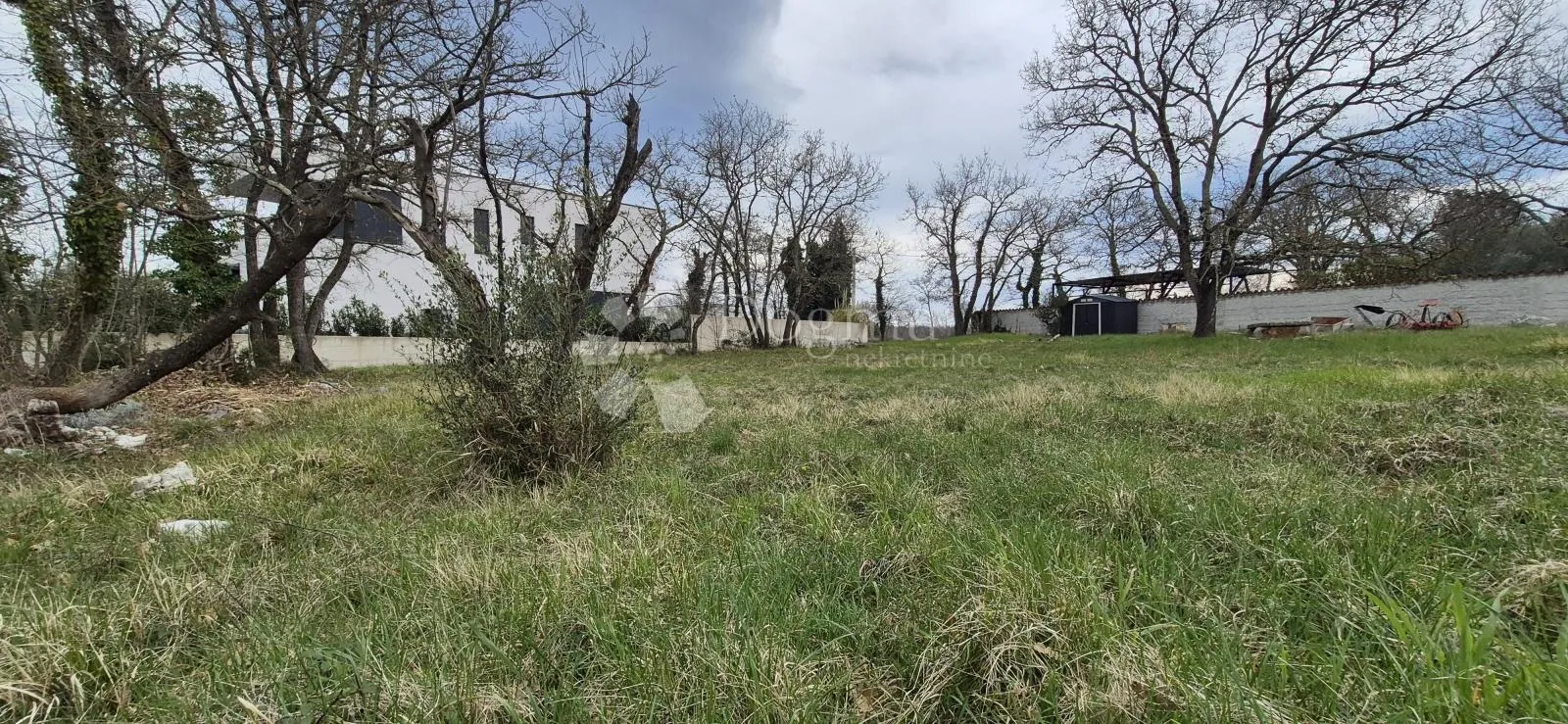 građevinsko zemljište za gradnju kuće ili vile površine 1091 m2 - slika 10