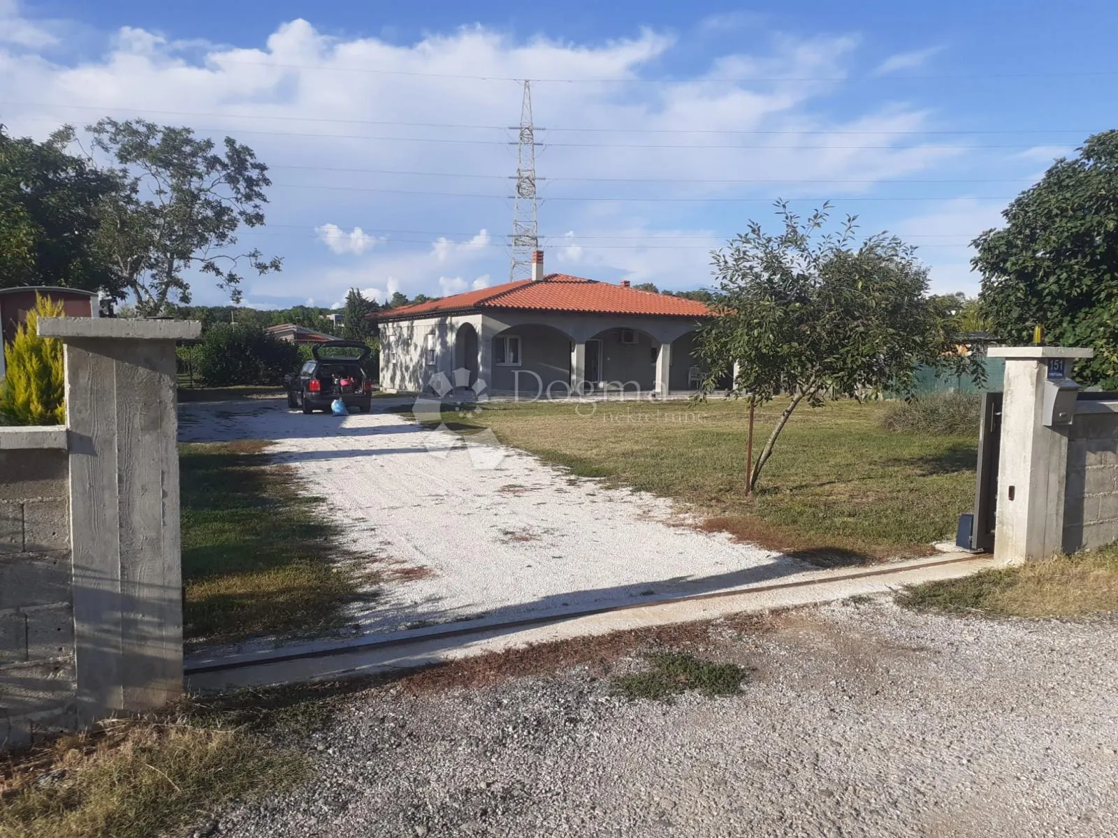 sunčana prizemnica s velikom okućnicom nedaleko pule - slika 16