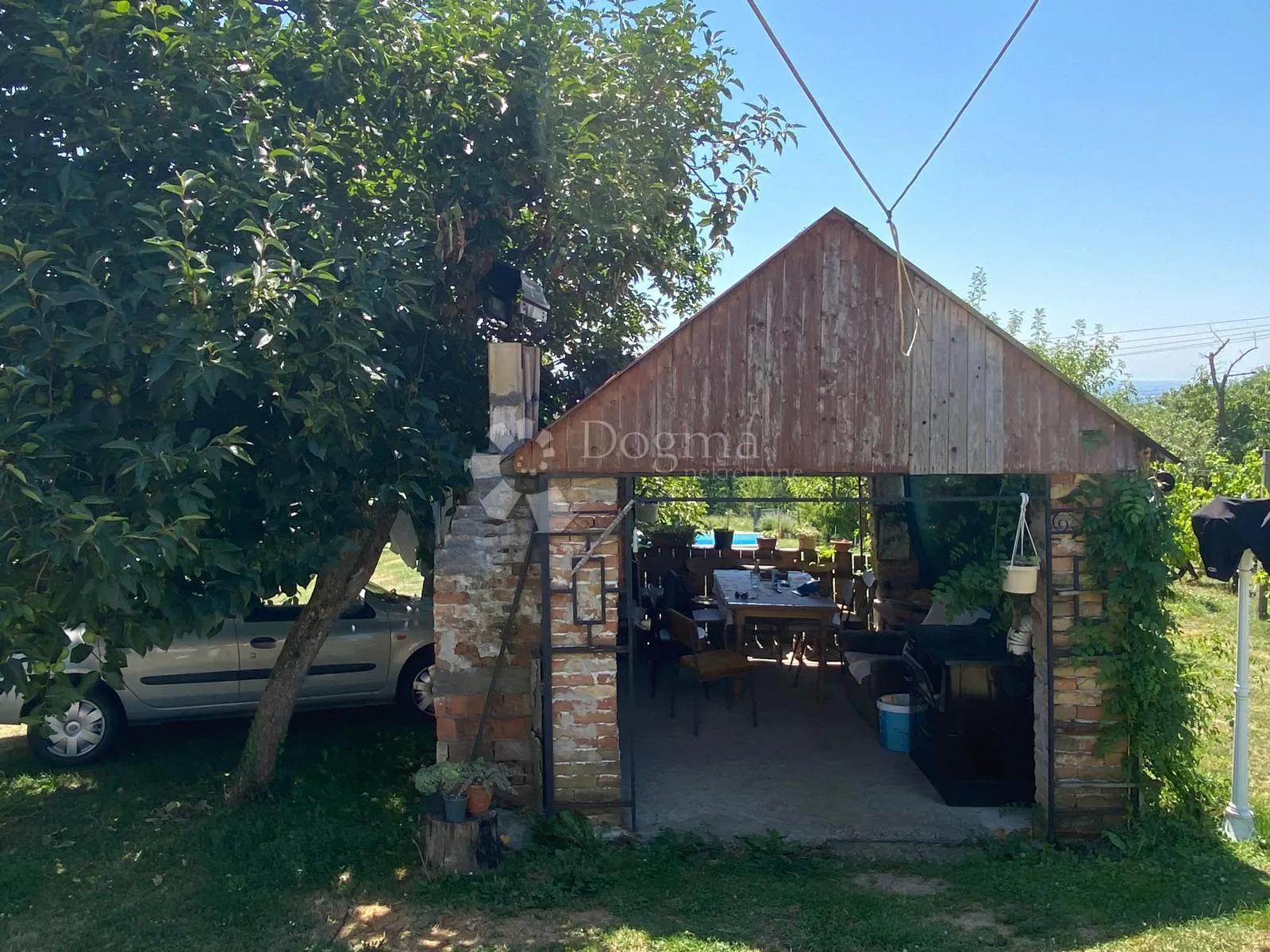 na prodaju – kuća s velikim zemljištem i očaravajućim pogledom na slavonski brod – podvinje - slika 8