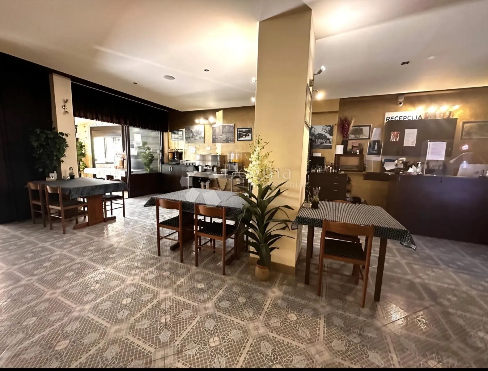 apartmanska kuća sa zatvorenim bazenom, nemira, omiš - slika 10