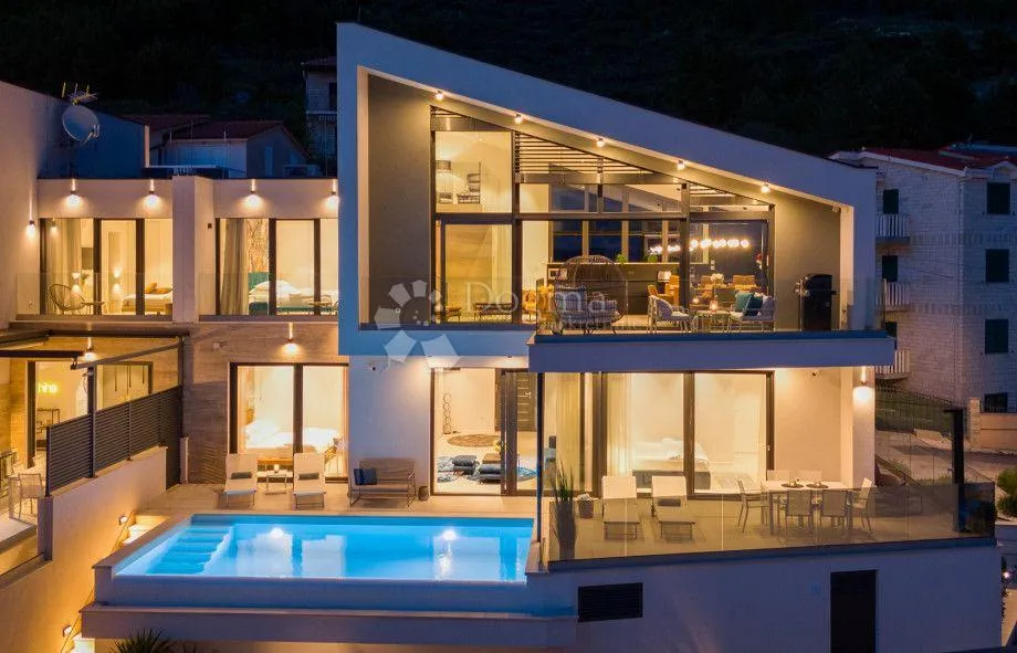 dvje kompletno namještene luksuzne smarthome vile - top lokacija i investicija - slika 3