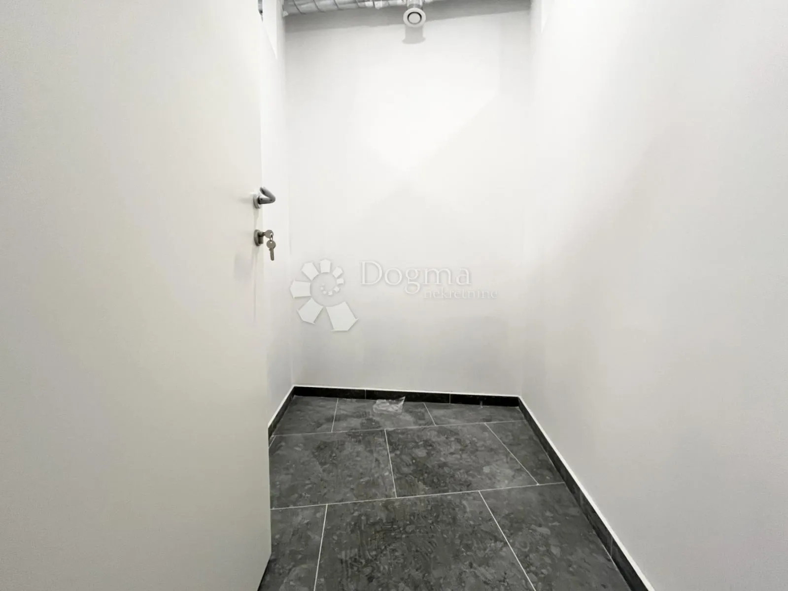 prilika!! novogradnja, lift, parking, ostava - slika 10