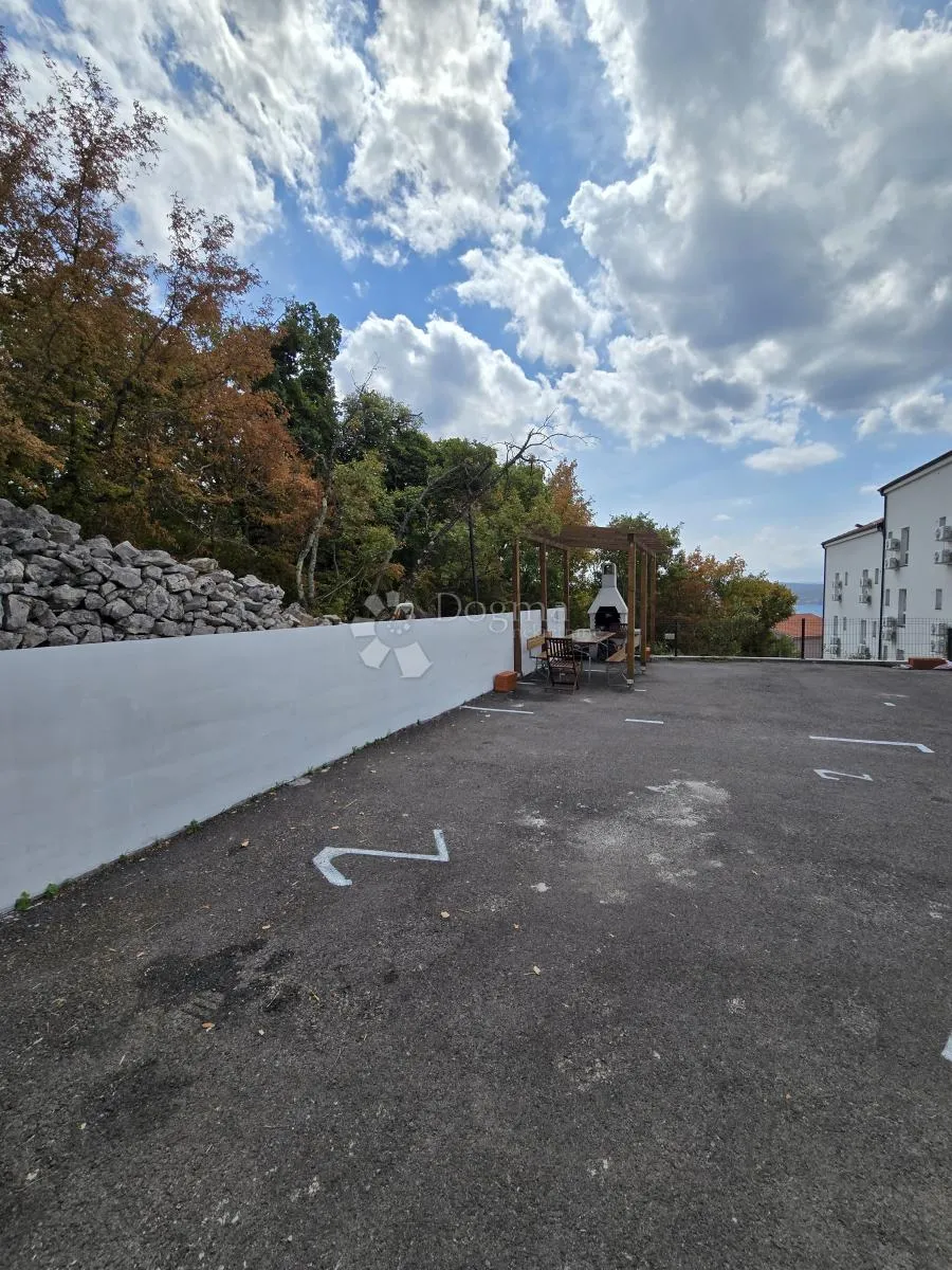 ekskluzivna moderna vila u nizu s prekrasnim pogledom na more i centar grada - slika 31