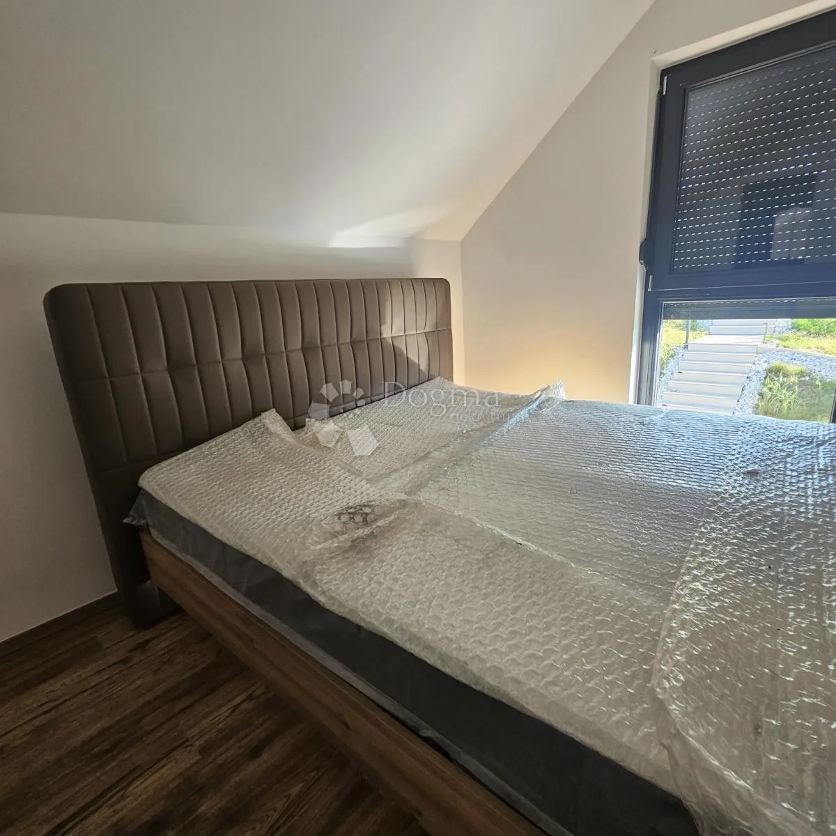inspirirajući pogled iz bazena - slika 23