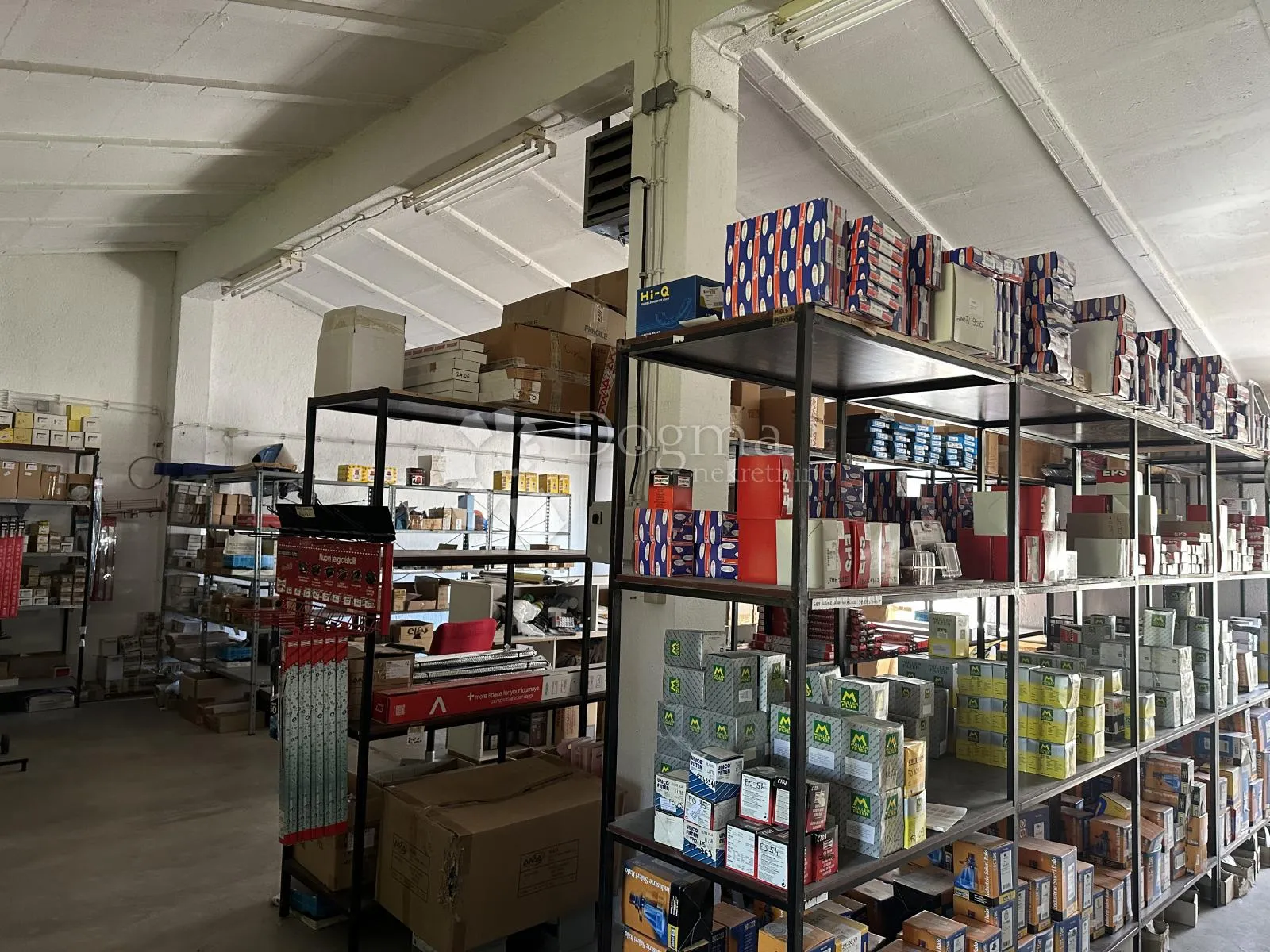 matulji-poslovni prostor 400m2 sa 680 m2okućnice - slika 11