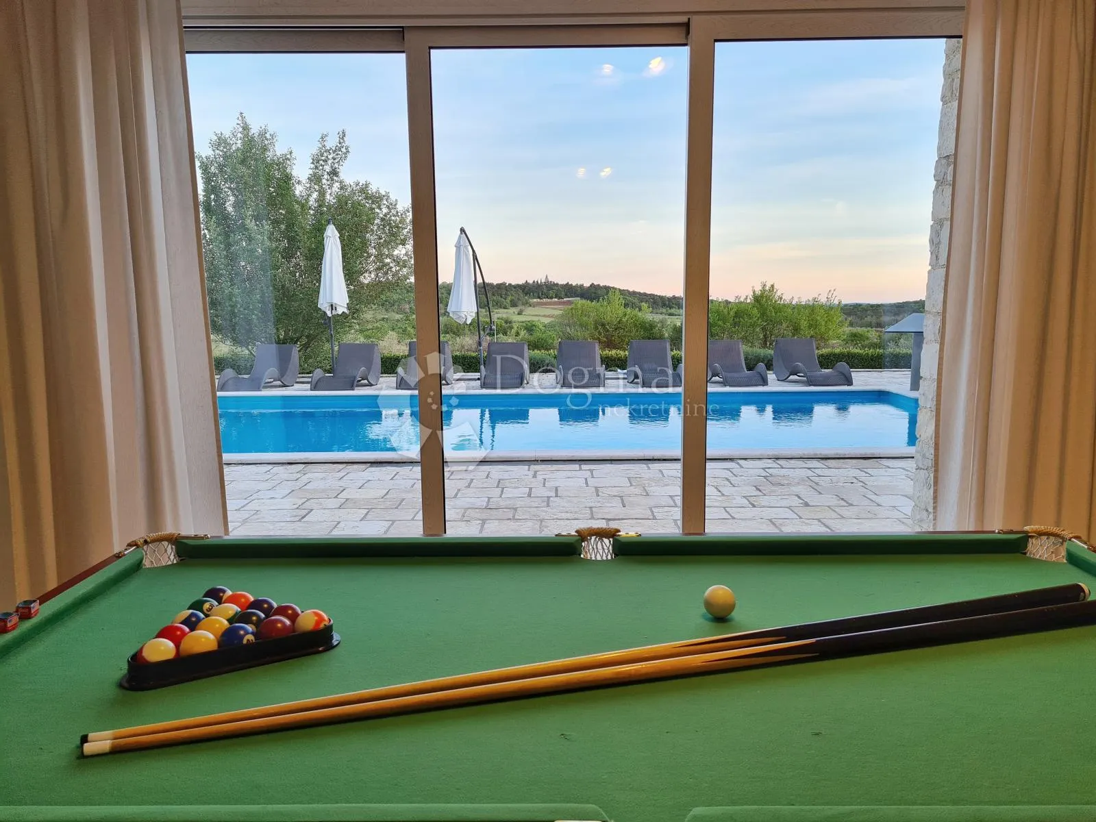 rustikalna istarska villa okružena prirodom - slika 31