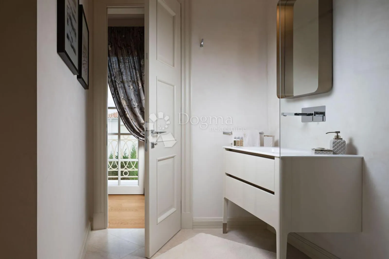 constanza villa - slika 10