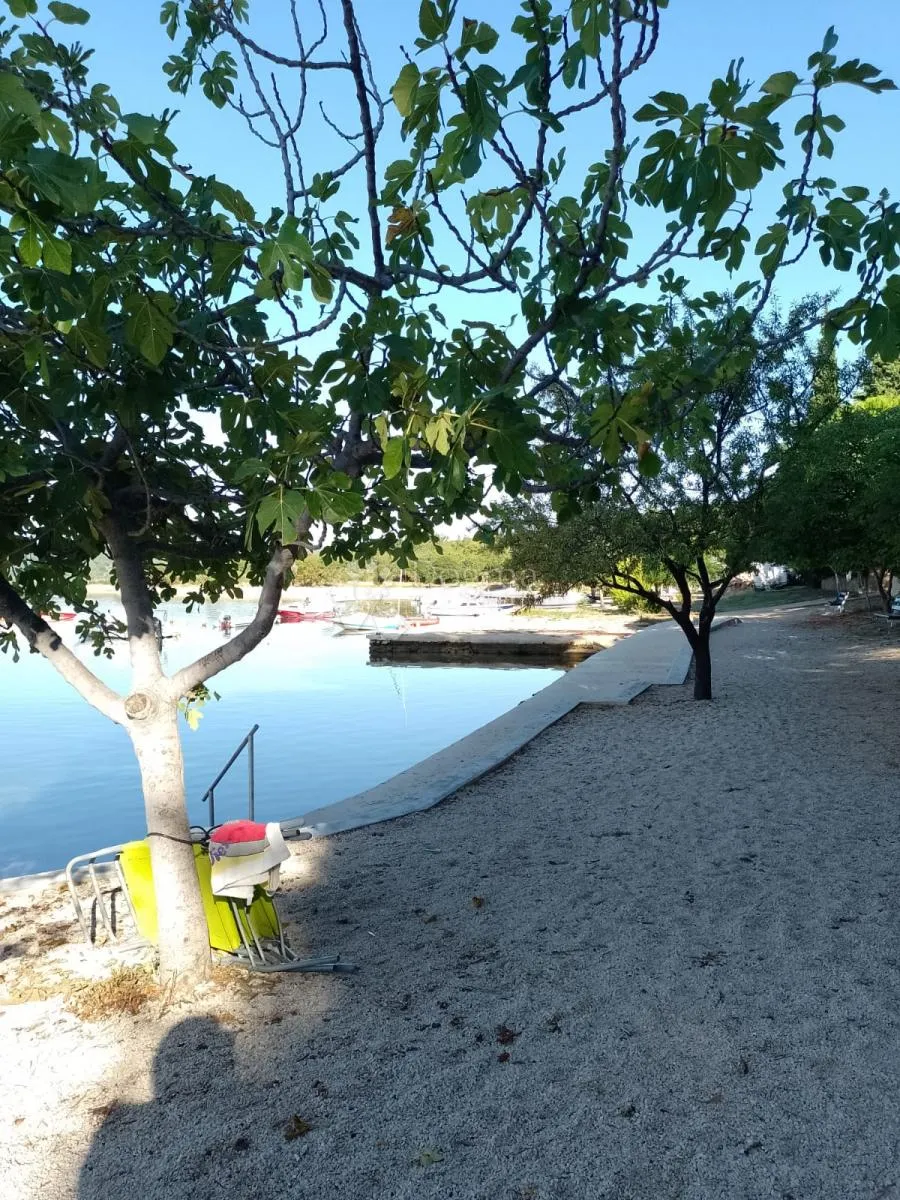 kuča kruševo uz more - slika 13