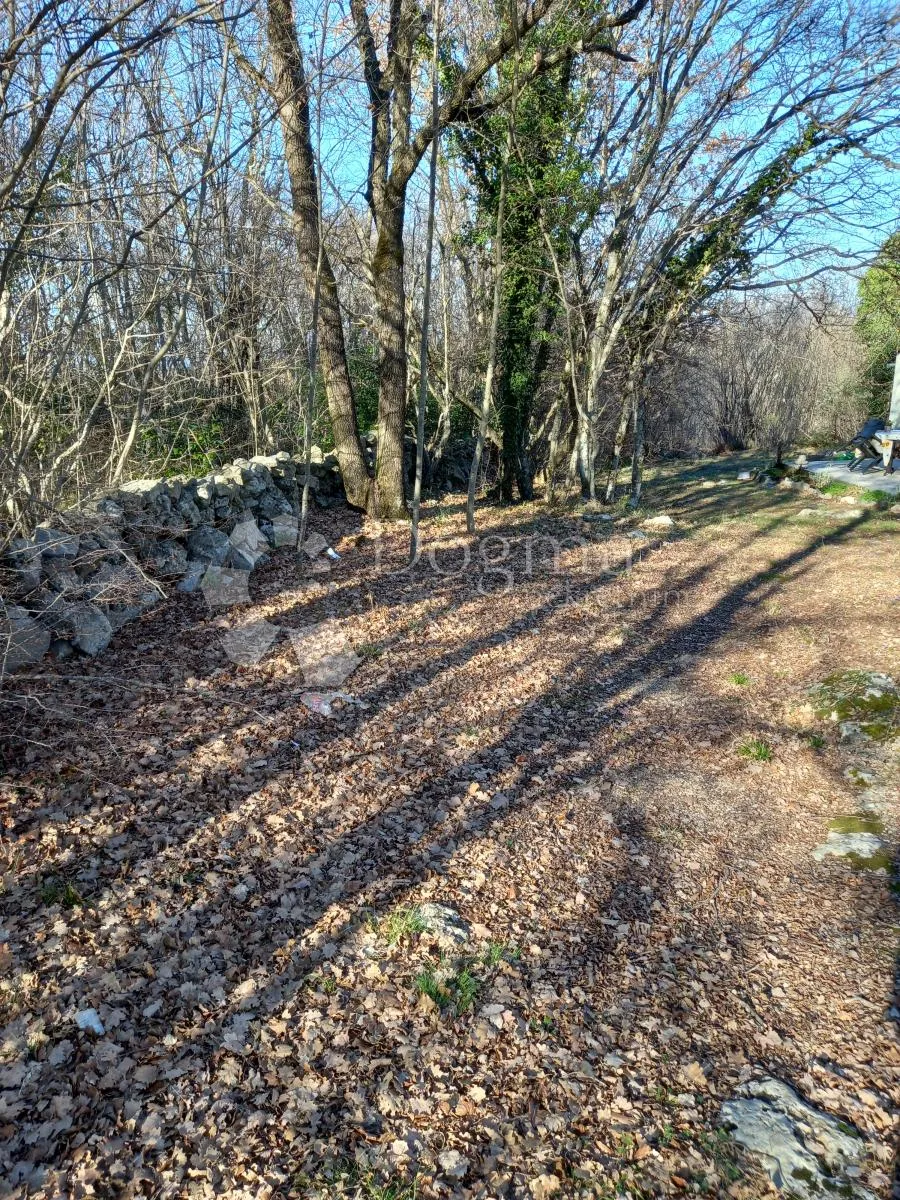 zemljište na cesti za valbisku - slika 4
