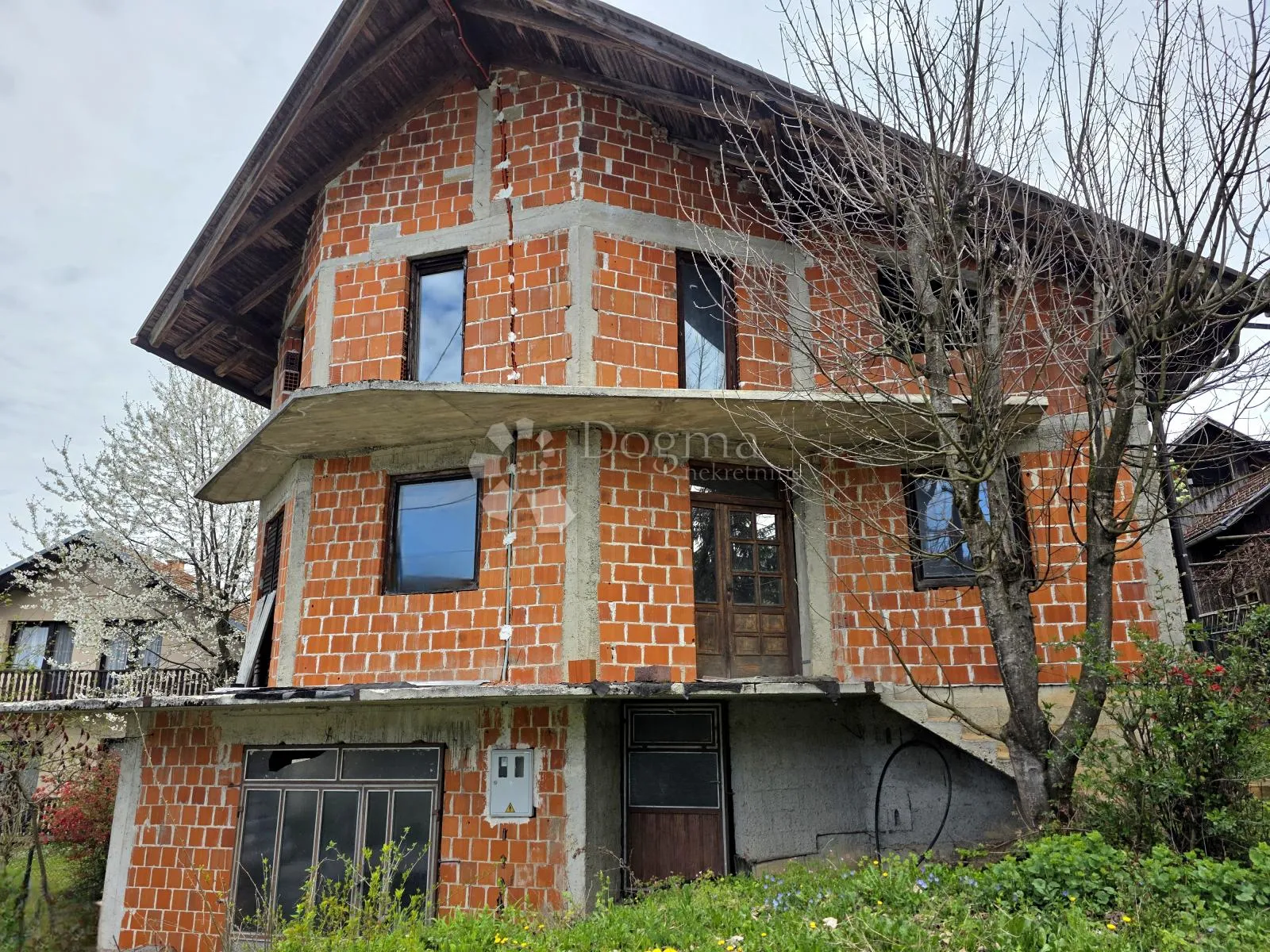 prodaja, kuća, rastoke, nkp 273 m2 sa okućnicom - slika 2