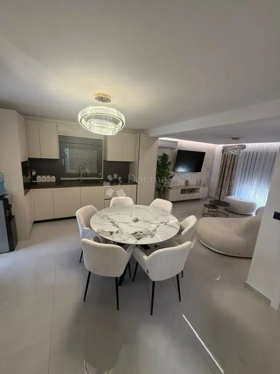 luksuzni apartman prizemlje otok vir - slika 14