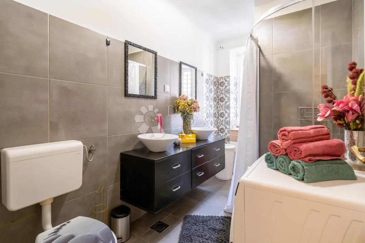 apartman u samom srcu rovinja!kategoriziran! - slika 9