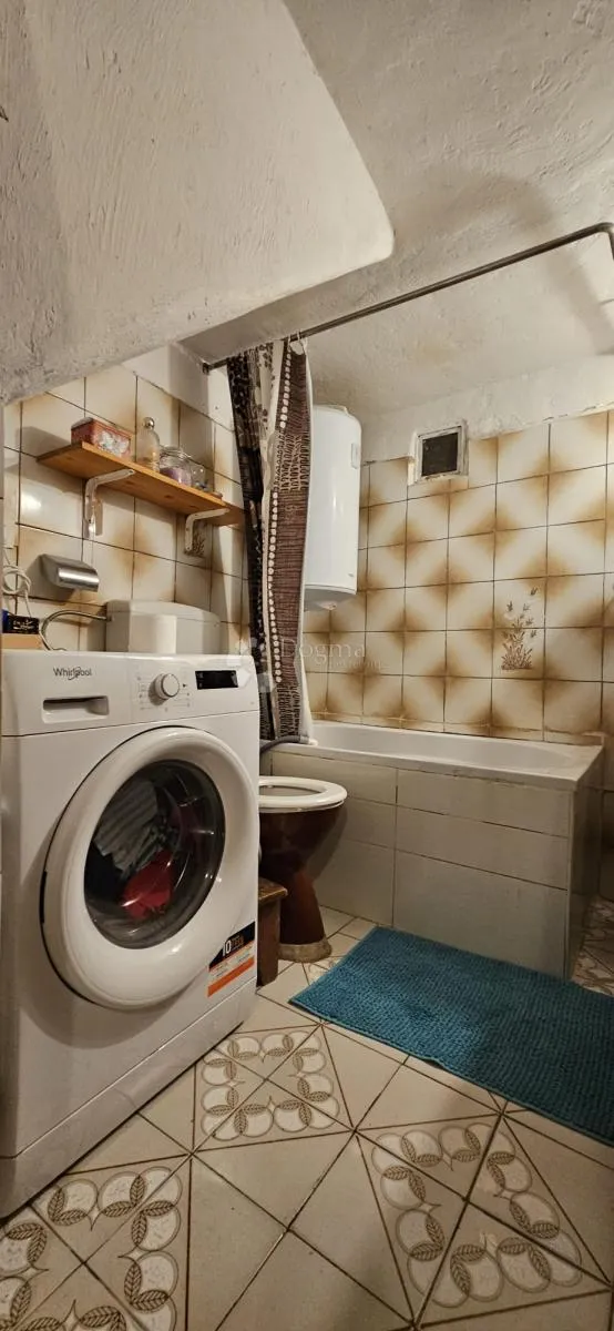 kuća u srcu grada s impresivnom krovnom terasom - slika 14