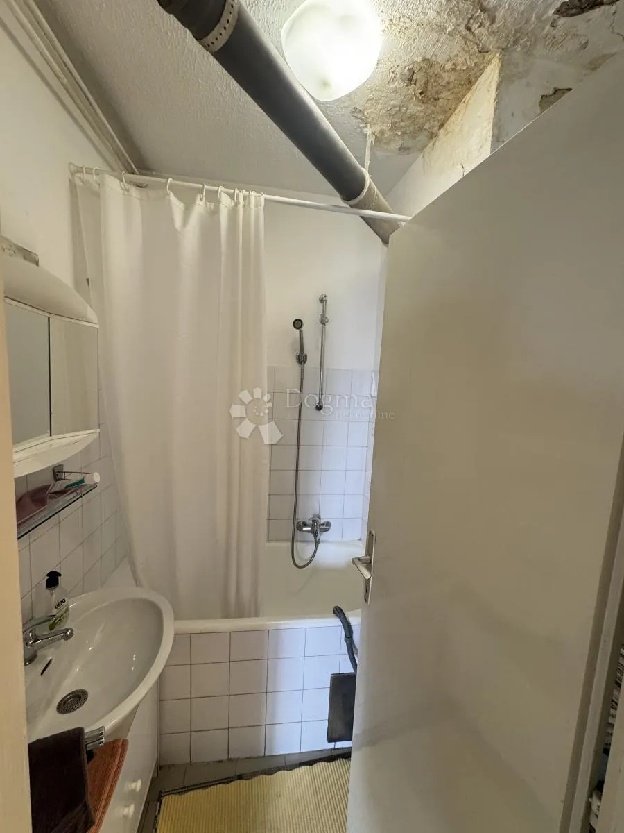 stan za renovaciju - prilika - slika 5