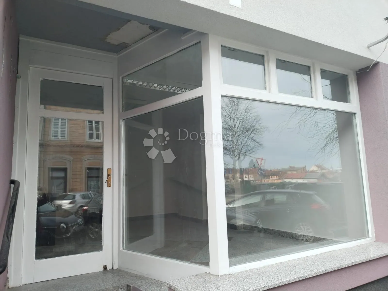 poslovni prostor u samom centru grada - slika 2