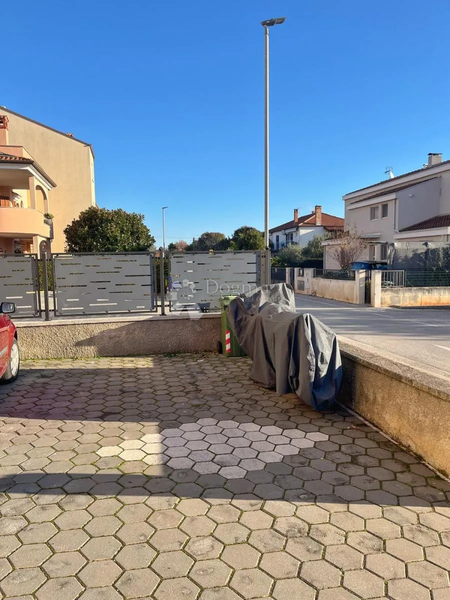 2 stana na odličnoj lokaciji u rovinju - slika 5