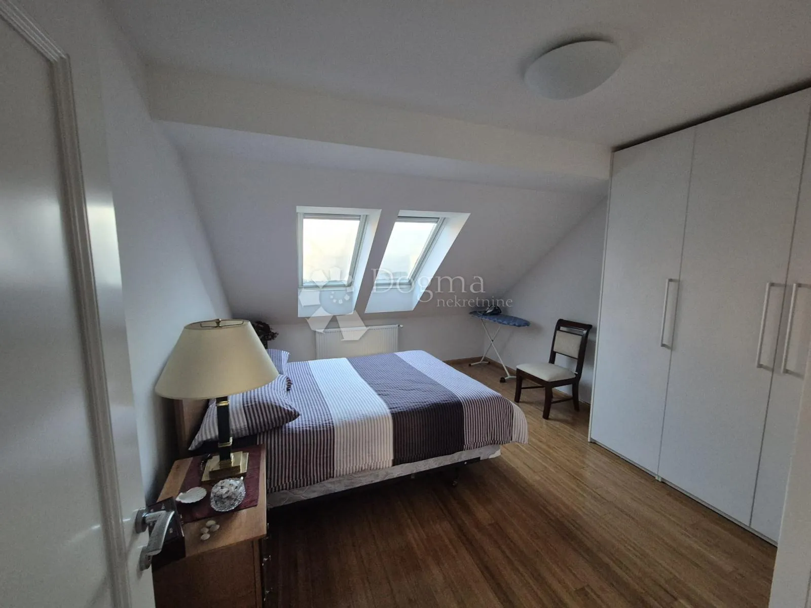 zagreb, šalata, dvoetažan šesterosobni stan 225m2, prodaja - slika 9