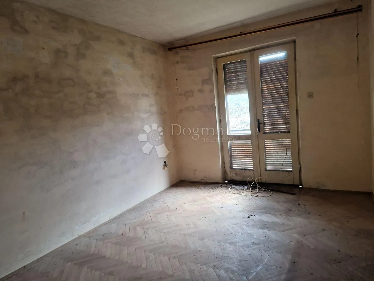 obiteljska katnica za renovaciju na top lokaciji! - slika 4