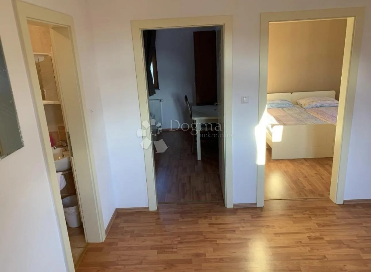 prodaja poslovne zgrade-hotel-restoran - slika 23