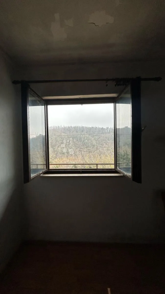 kuća za renovaciju s terasom s koje nećete željeti otići! - slika 18