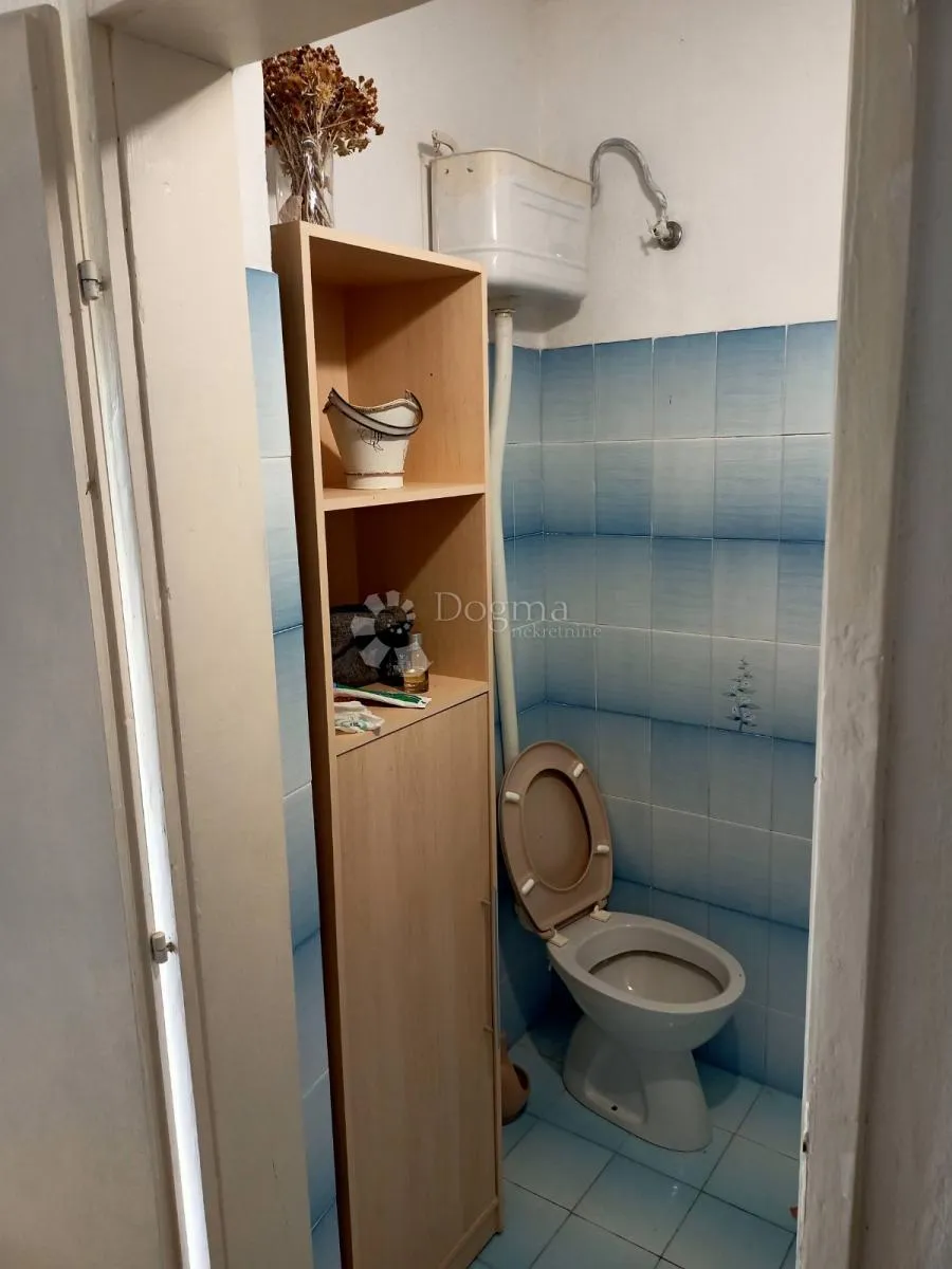 kuća sa dva stana i panoramskim pogledom - slika 13