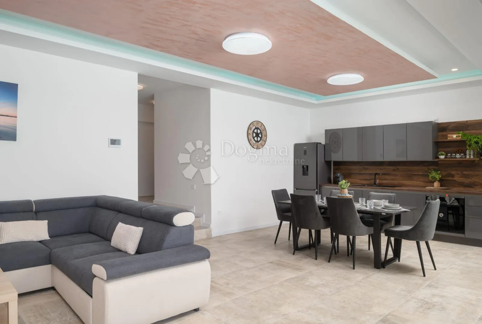 poljica brig - villa s bazenom, novogradnja - slika 24