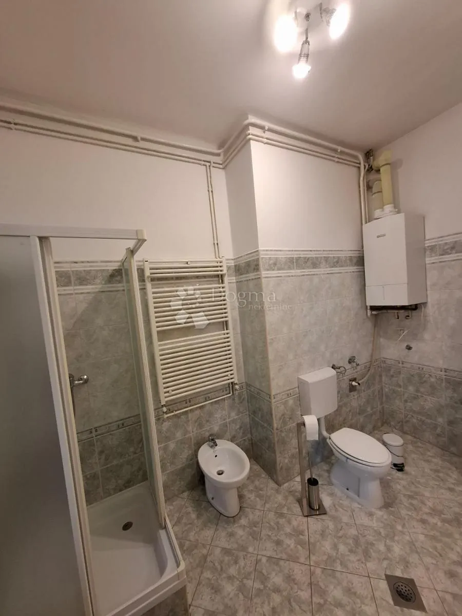 uredski prostor 90 m² – centar zagreba, donji grad - slika 11
