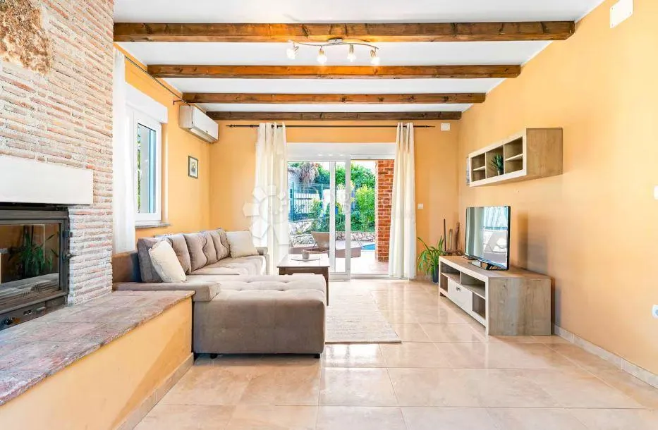 mediteranska vila rustikalnog šarma, 238 m² - slika 4