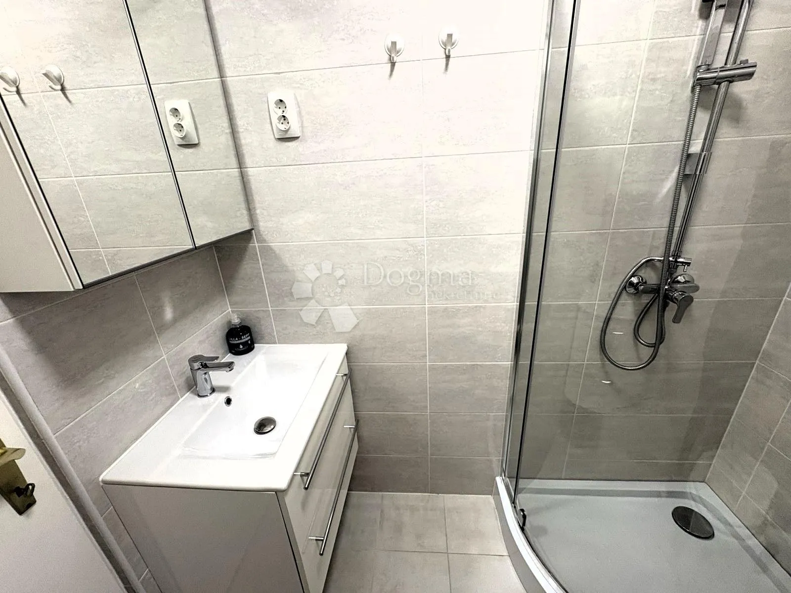 samo u dogmi - predivno uređen apartman u malinskoj - slika 11
