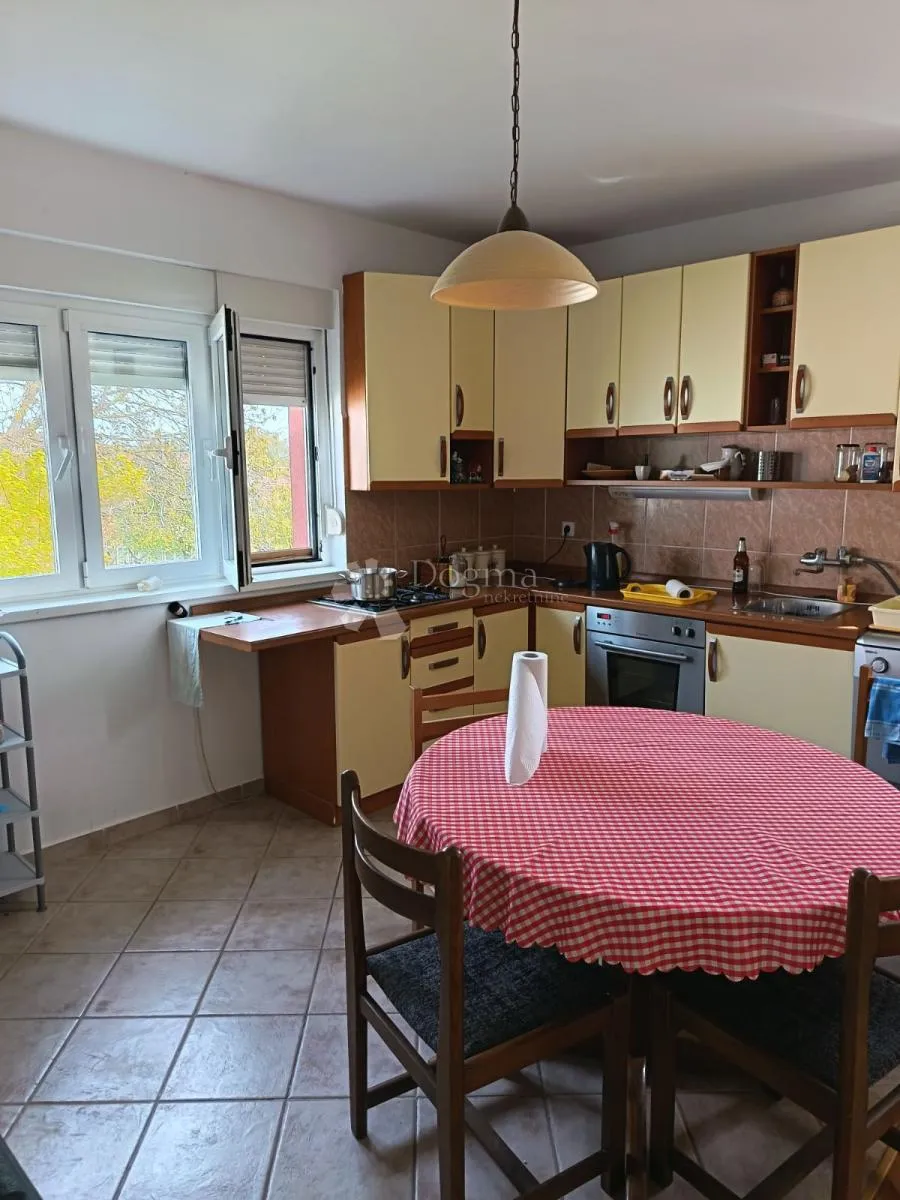 erdut: kuća koja nudi dom i zaradu! - slika 7
