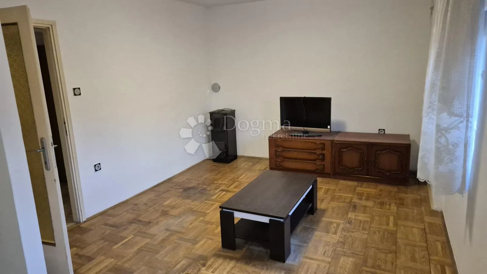klana - studena, dvije etaže kuće, stan i pp - slika 10
