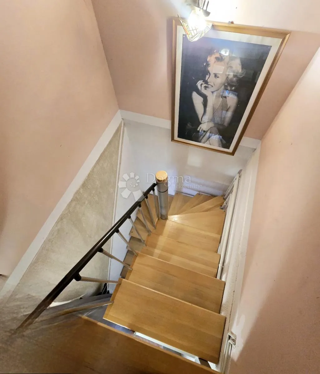 kuća 5 minuta hoda od avenije dubrava - slika 1