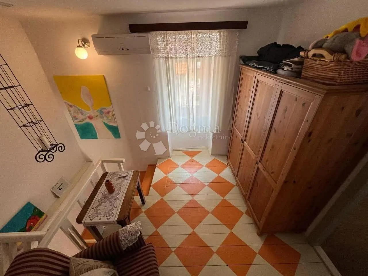 punat - centar, dvije spojene kuće, vrt i 2 garaže - slika 43