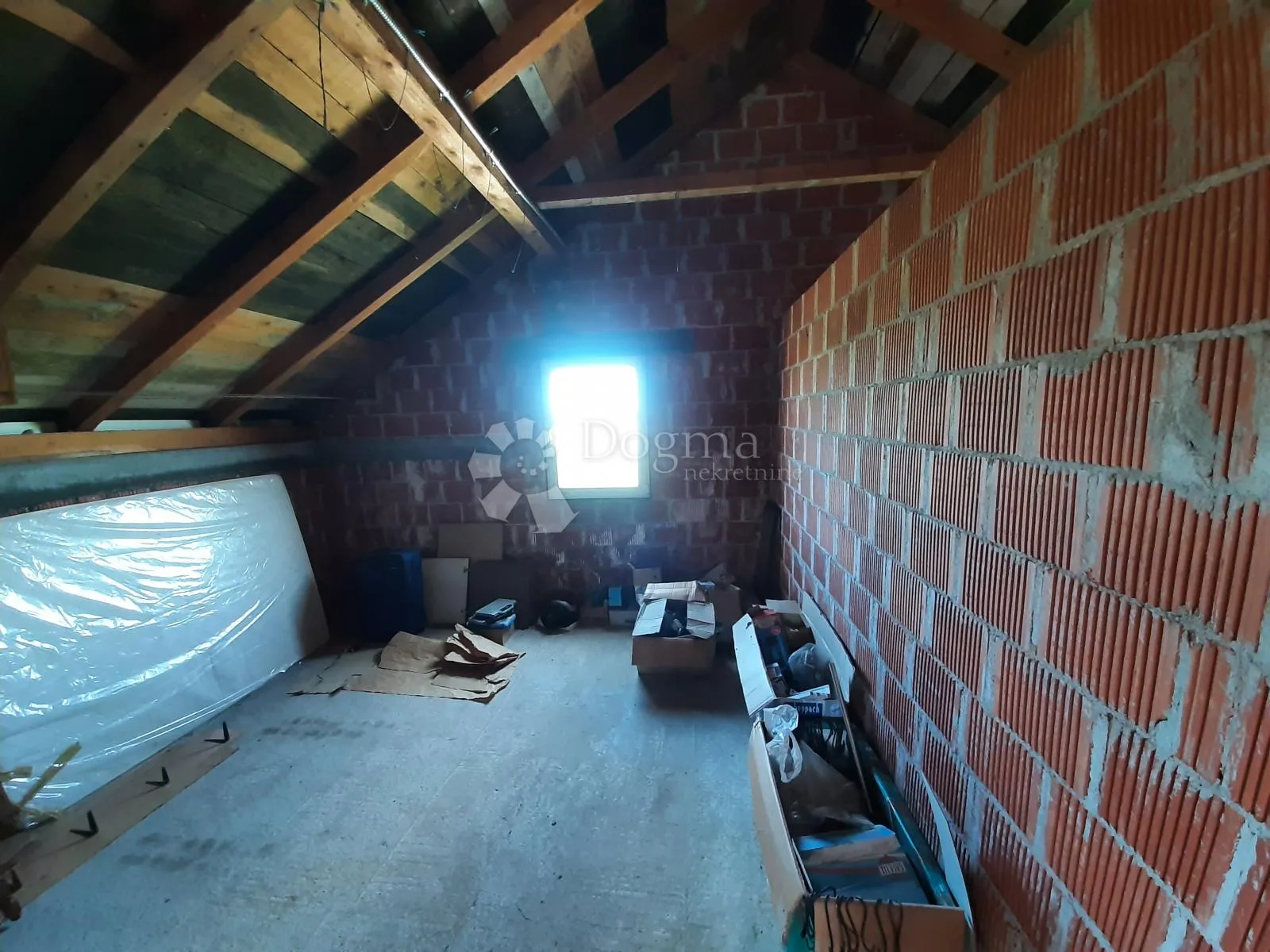 obiteljsko imanje, veliki vrt i kuća 200 m2, novoselec, križ - slika 20
