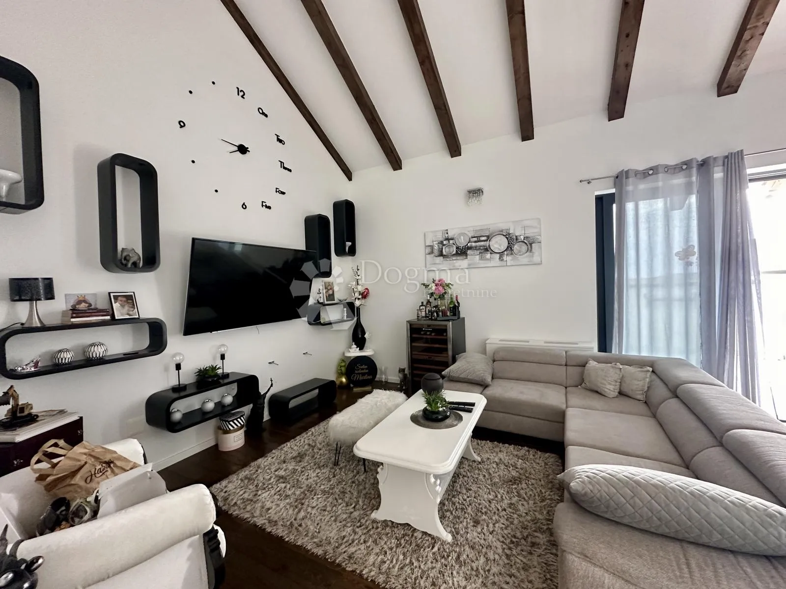 penthouse 140m2 kompletno namješten prilika!! 300m od mora - slika 4