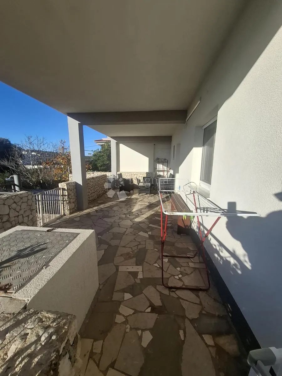 kuća s bazenom 70 metara od plaže - slika 38