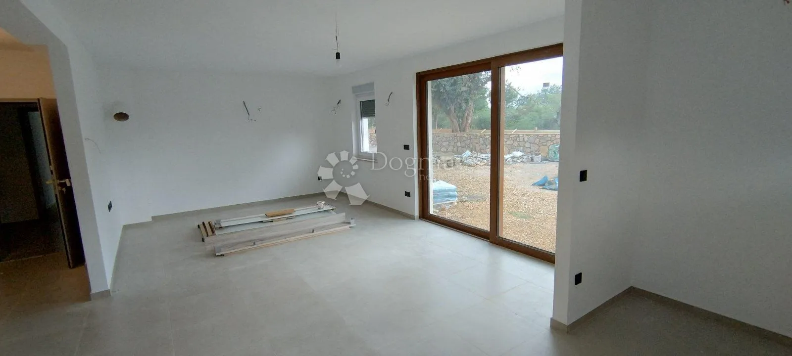malinska - dva apartmana s okućnicom - slika 10