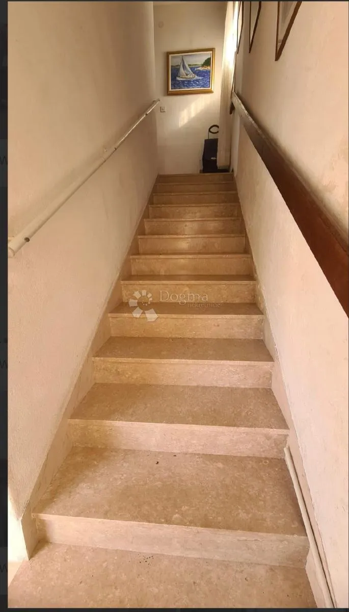 kuća 80m od mora, sutivan, brač - slika 10